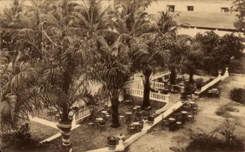 Ak Kinshasa DR Kongo Zaire, Garten mit Palmen, Tischen und Stühlen, Hotel A. B. C.