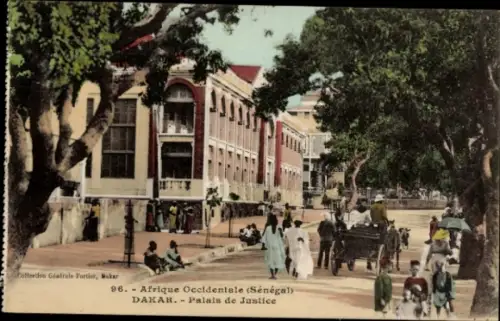 Ak Dakar Senegal, Palais de Justice,  Afrika, Menschen, Kutsche