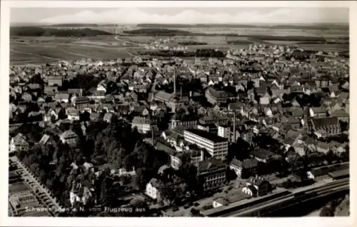 Ak Villingen Schwenningen im Schwarzwald, Luftaufnahme von  Stadtansicht, keine Personen, kein Ha