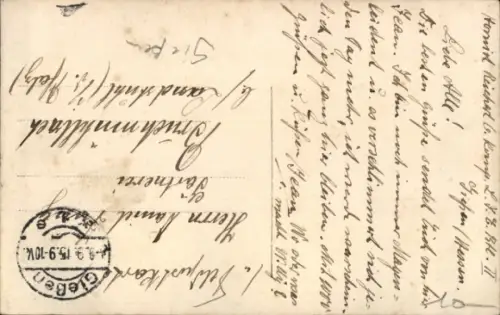 Foto Ak Gießen, Deutscher Soldat in Uniform, Standportrait in einem Garten