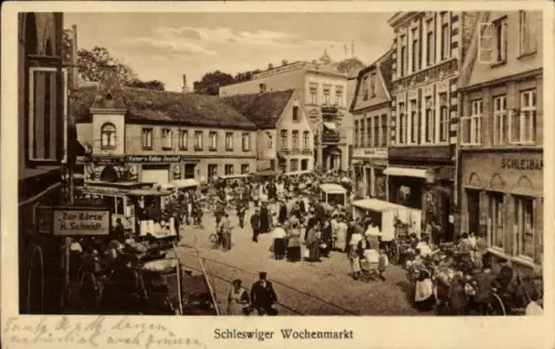 Ak Schleswig an der Schlei, Schleswiger Wochenmarkt, Straßenbahn, Zur Börse, Geschäfte
