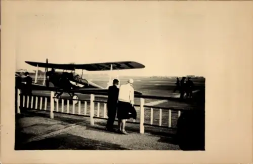 Foto Ak Flugzeug, Doppeldecker