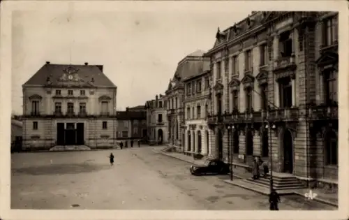 Ak Mont de Marsan Landes, Place de Hôtel de Ville et la Poste
