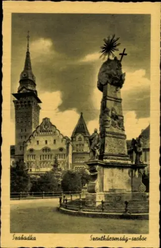 Ak Szabadka Subotica Serbien, Szentháromság-szobor,   Gebäude, keine Persönlichkeiten