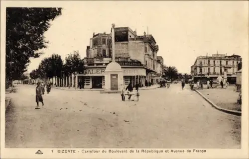 Ak Bizerte Tunesien,  Boulevard de la République, Avenue de France, Menschen, Geschäfte
