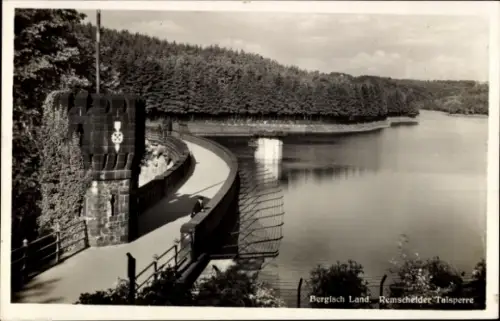 Ak Remscheid im Bergischen Land, Bergisch Land, Remscheider Talsperre, Wasser, Bäume, Weg
