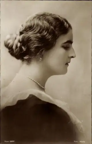 Ak Prinzessin Elisabeth von Rumänien, Portrait, Profil von rechts