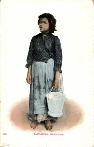 Ak Camarera mexicana, Frau mit Eimer