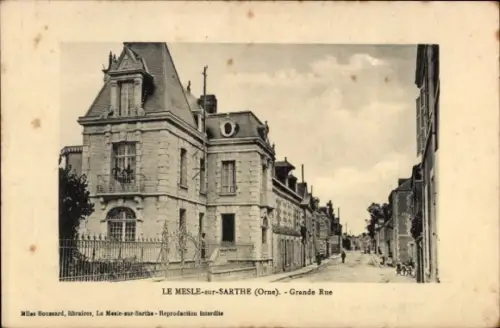 CPA Le Mesle Le Mêle sur Sarthe Orne, Grande Rue