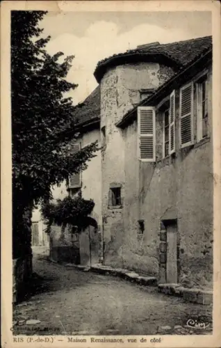 Ak Jonzac Frankreich, Maison Renaissance, Ansicht von der Seite, charmante Straße,  Architektur