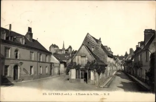 Ak Luynes Indre et Loire, Vordere Ansicht, Eingang zur Stadt, Gebäude, Straßenansicht