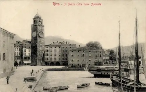 Ak Riva del Garda Trentino,  Hafen, Torre Aponale, Boote,  