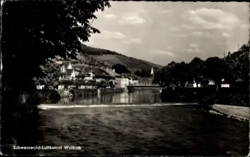 Ak Wolfach im Schwarzwald, Schwarzwald-Luftkurort  Fluss, Bäume, Häuser