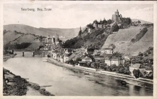 Ak Saarburg an der Saar Bezirk Trier,  Bez. Trier, Fluss, Brücke, Häuser, Burg