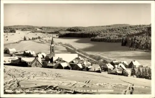 Ak Schönwald im Schwarzwald, Schneelandschaft, Kirche, Häuser, Schwarzwald, Winter