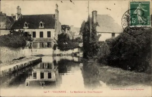 Ak Valognes Manche, Flusslandschaft, Gebäude am Wasser, ruhige Atmosphäre, französische 