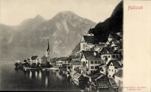 Ak Hallstatt im Salzkammergut Oberösterreich, Schöne Landschaft, Berge, See,  Gebäude, Kirche