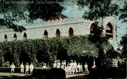Ak Manila Philippinen, Union Church, Calle Padre Faura,  Menschen in Uniform, Bäume