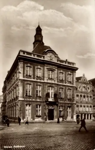 Ak Düren im Rheinland, Düren Rathaus,  Architektur, Schwarz-Weiß-Fotografie