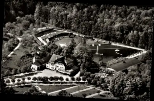 Ak Baienfurt in Oberschwaben, Kurhaus Waldbad, Fliegeraufnahme