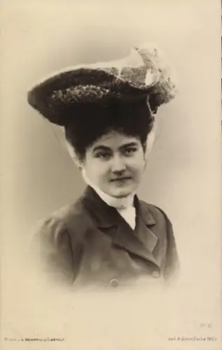 Ak Karoline von Reuß ältere Linie, Portrait mit Hut