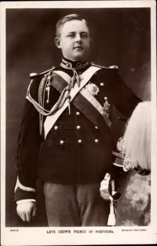 Ak Kronprinz von Portugal, Portrait in Uniform