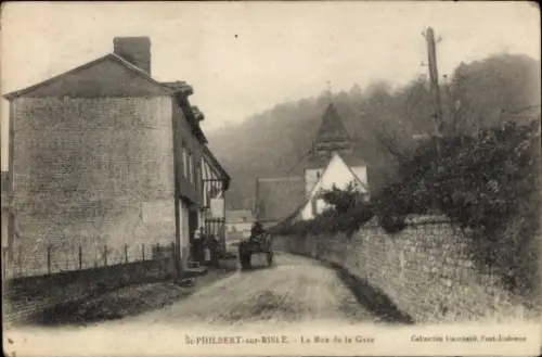 CPA Saint Philbert sur Risle Eure, La Rue de la Gare