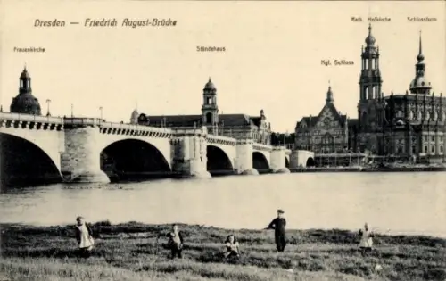 Ak Dresden Altstadt Friedrichstadt, Friedrich August Brücke, Frauenkirche