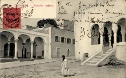 Ak Tangiers Tanger Marokko,  Casbah (Gefängnis), Person in traditioneller Kleidung