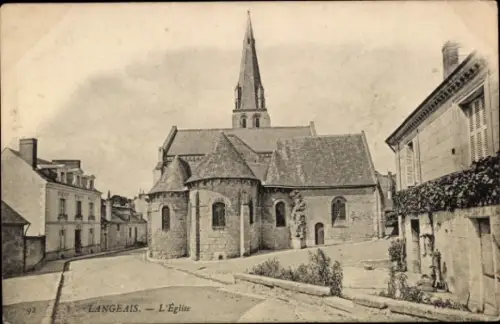 Ak Langeais Indre et Loire, Kirche,  Architektur, Straßenszene, keine Personen