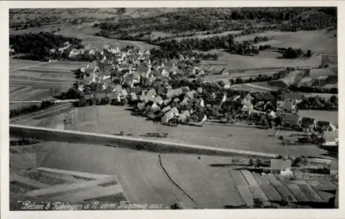 Ak Belsen Mössingen in Württemberg, Luftaufnahme von Belsen, Landschaft, Wohnhäuser, Ackerbau