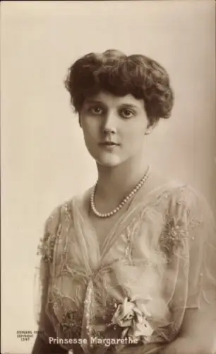 Ak Prinzessin Margrethe von Dänemark, Portrait