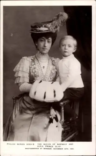 Ak Königin Maud, Kronprinz Olav von Norwegen, Portrait