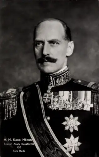 Ak König Haakon VII von Norwegen, Portrait in Uniform