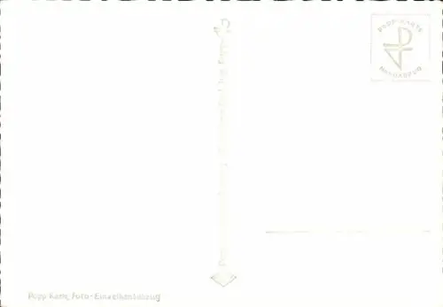 Ak Kleines Mädchen beim Auspusten einer Kerze