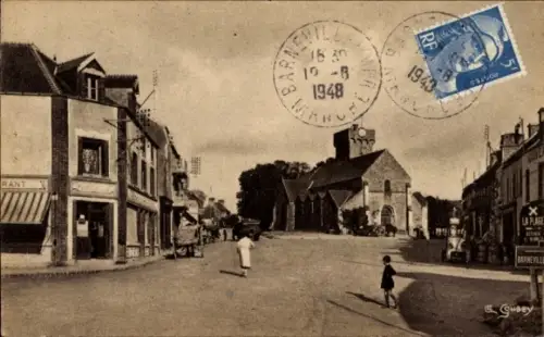 CPA Barneville-sur-Mer Manche, Place de la Église