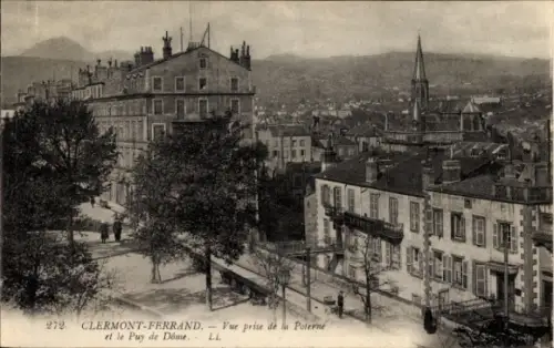 CPA Clermont Ferrand Puy de Dôme, Vue prise de la Poterne et le Puy de Dôme