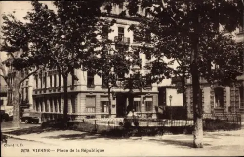 Ak Vienne Isère, Place de la République