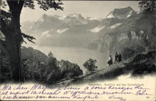 Ak Axenstein Kanton Schwyz,  Ausblick auf den Urirothstock, zwei Personen im Vordergrund