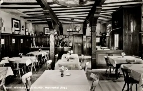 Ak Martinsthal Eltville am Rhein Hessen, Hotel Weinhaus ZUR KRONE, Martinsthal, Gasträume, Tische