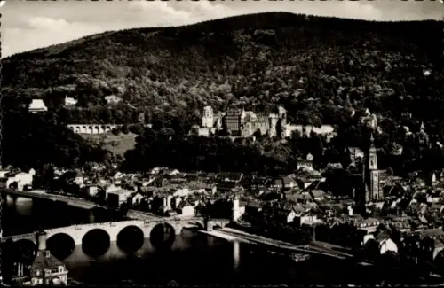 Ak Heidelberg am Neckar,  Blick vom Philosophenweg, Stadtansicht, Fluss, Brücke, Burg