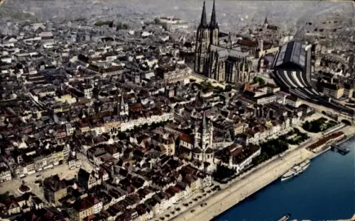 Ak Köln am Rhein, Luftaufnahme der Stadt aus einem Luftschiff Zeppelin