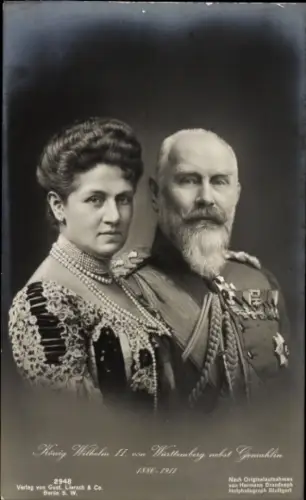 Ak König Wilhelm II. von Württemberg, Königin Charlotte, Portrait, Uniform, Orden