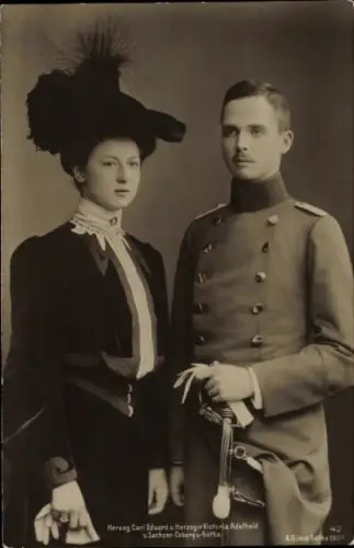 Ak Herzog Carl Eduard, Herzogin Viktoria Adelheid, Sachsen Coburg Gotha