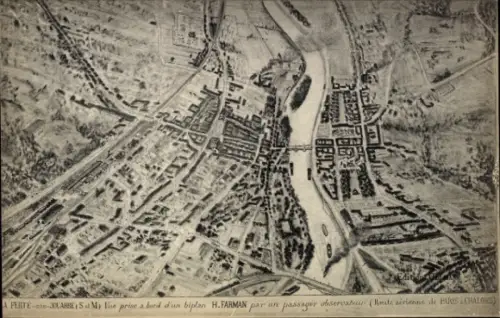 Ak Péronne Somme, Luftaufnahme von Péronne, Flugzeug, H. Farman, Passagierobservator