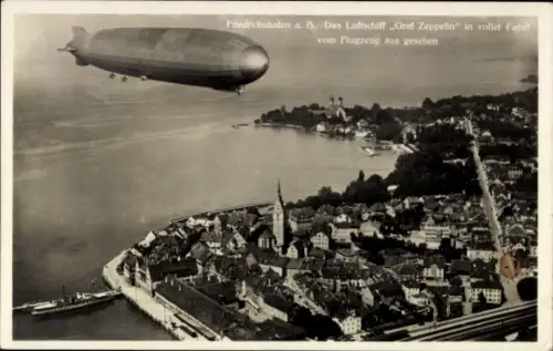 Ak Friedrichshafen am Bodensee, Luftaufnahme von Friedrichshafen am Bodensee, Stadtansicht