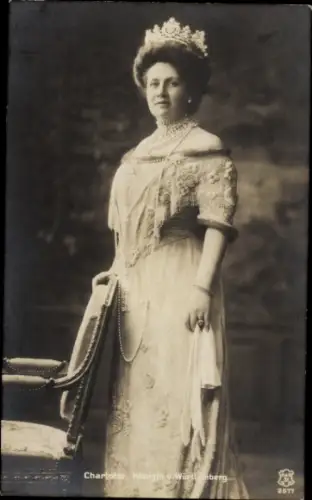 Ak Königin Charlotte von Württemberg mit Krone, Portrait