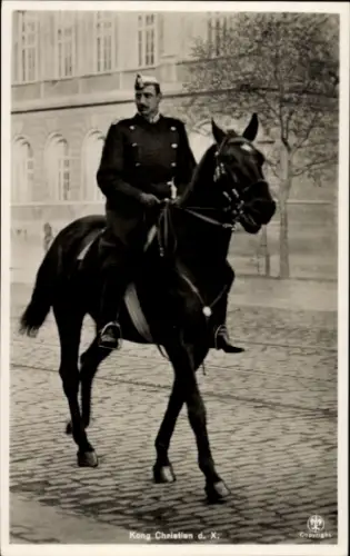 Ak König Christian X von Dänemark, Portrait, Pferd
