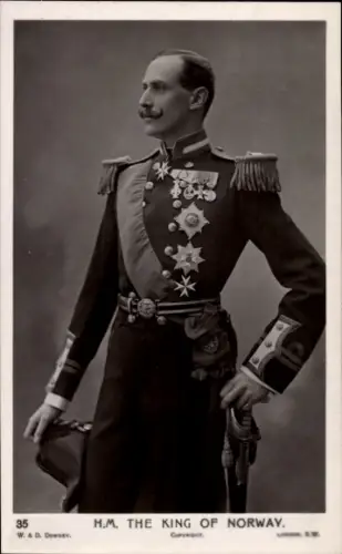 Ak König Haakon VII von Norwegen, Portrait in Uniform