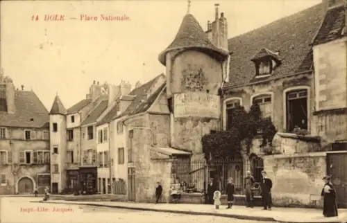 Ak Dole-Jura, Place Nationale